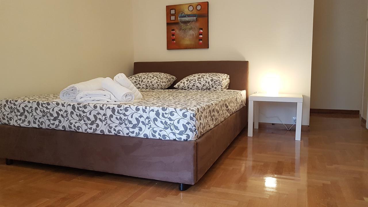 Menta Errathens Apartment - Athens Center, 5 Bd, 2 Bath Exterior photo
